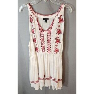 Torrid Plus Size White Embroidered‎ Tank Top - Size 1X
